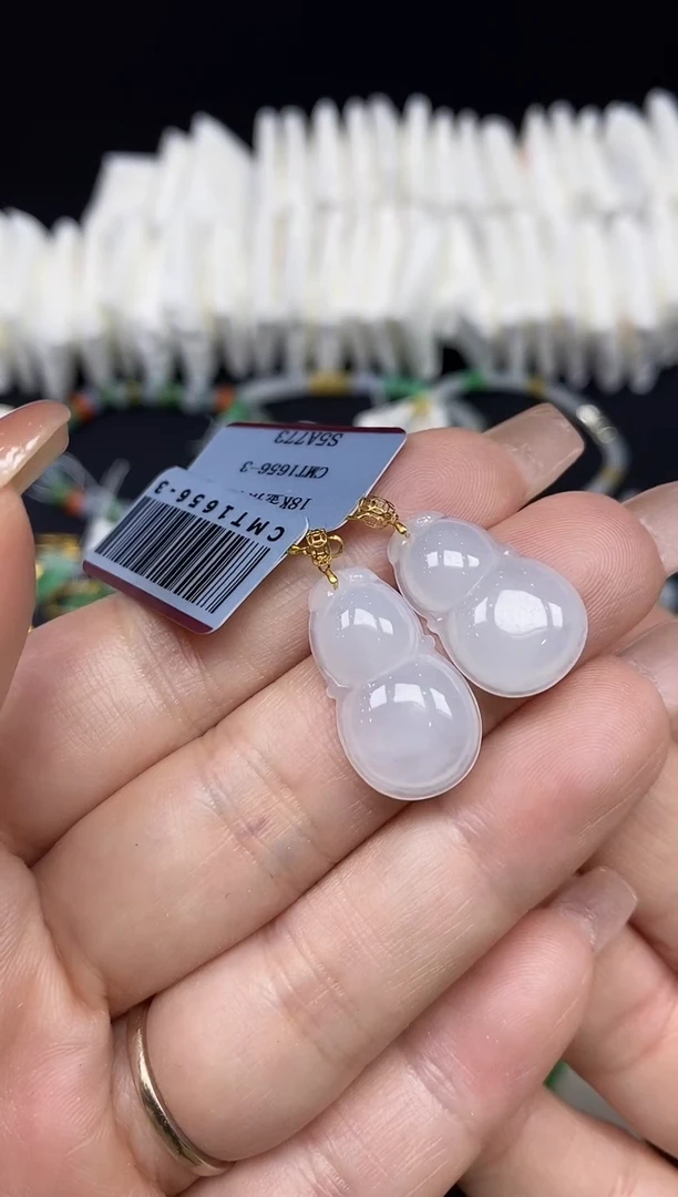 吊坠(不含链)18K金镶嵌翡翠18K金扣镶嵌多样性发其一@@CMT1656-3