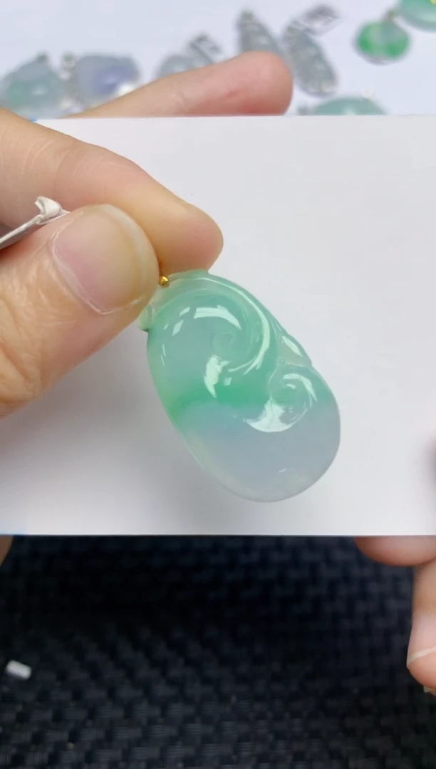 颈饰18K金镶嵌翡翠天然缅甸A货翡翠百元以上9元证书费自理