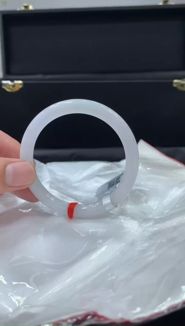 未镶嵌手镯翡翠翡翠手镯