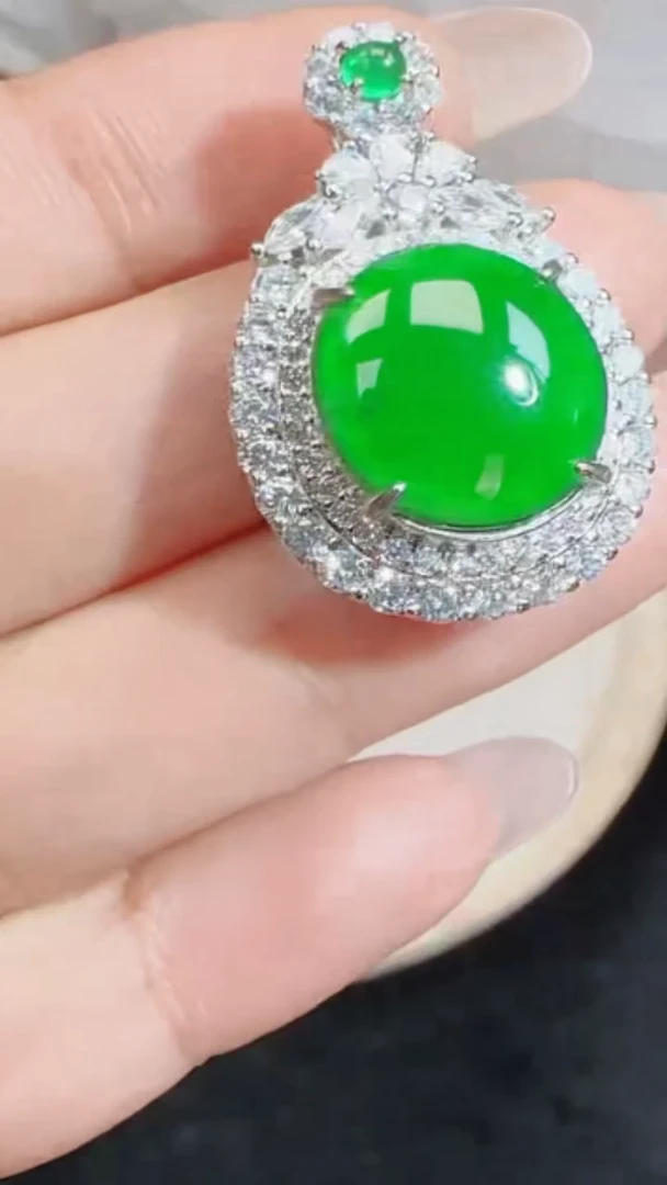 定制翡翠未镶嵌翡翠吊坠107