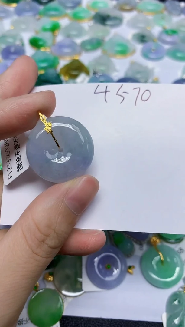 翡翠未镶嵌颈饰天然缅甸翡翠A货