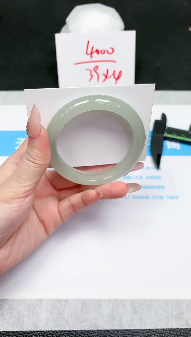 【闪购商品】石英质玉手镯未镶嵌599-58