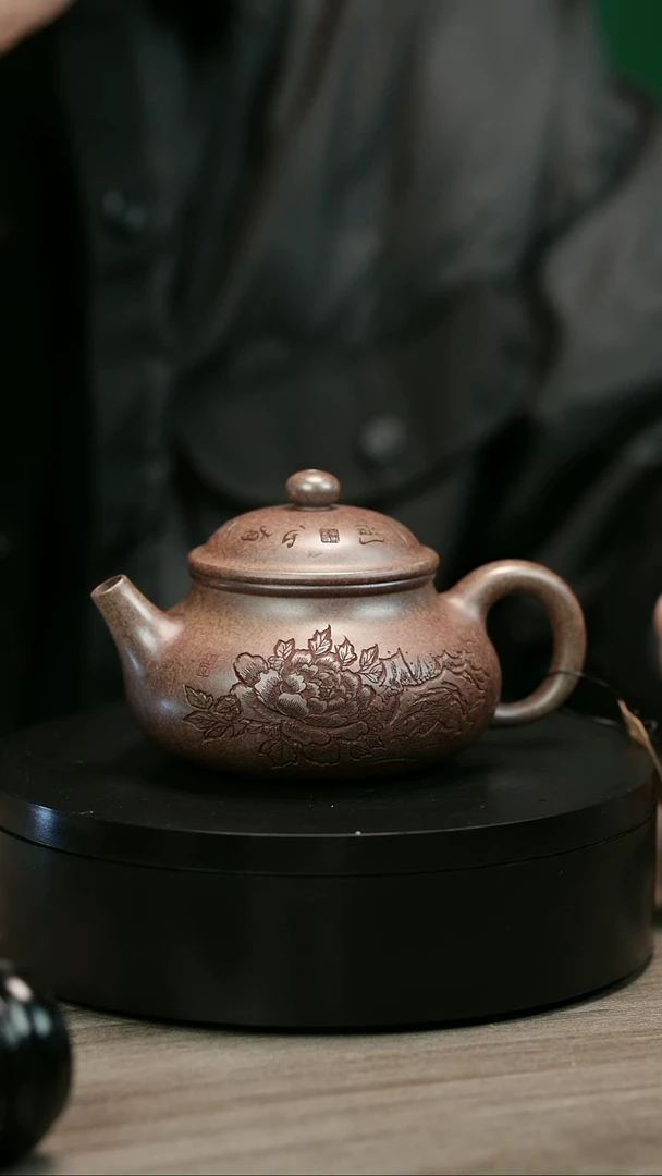 茶壶紫砂风*H1984李琴刻绘柴烧容天