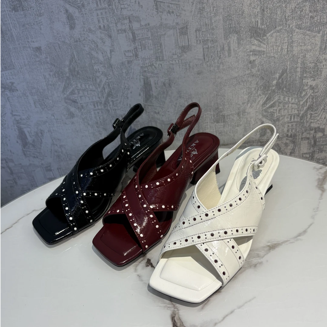 2007-2新款时尚百搭爆款凉鞋