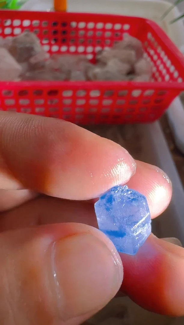未镶嵌珠宝半成品水晶j***iji，水晶