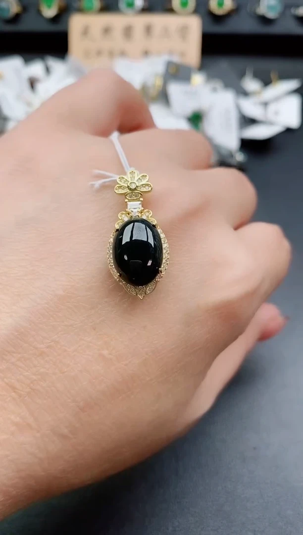 吊坠(赠链)银S925镶嵌翡翠1