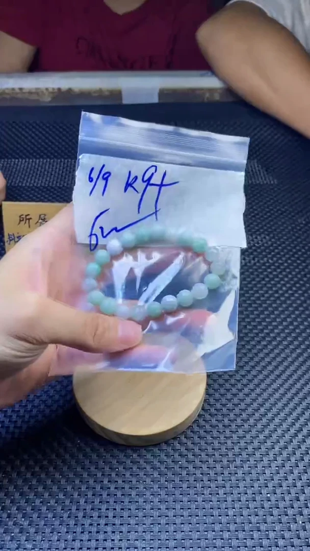 定制翡翠未镶嵌天然缅甸A货翡翠，多样性发货只发其一