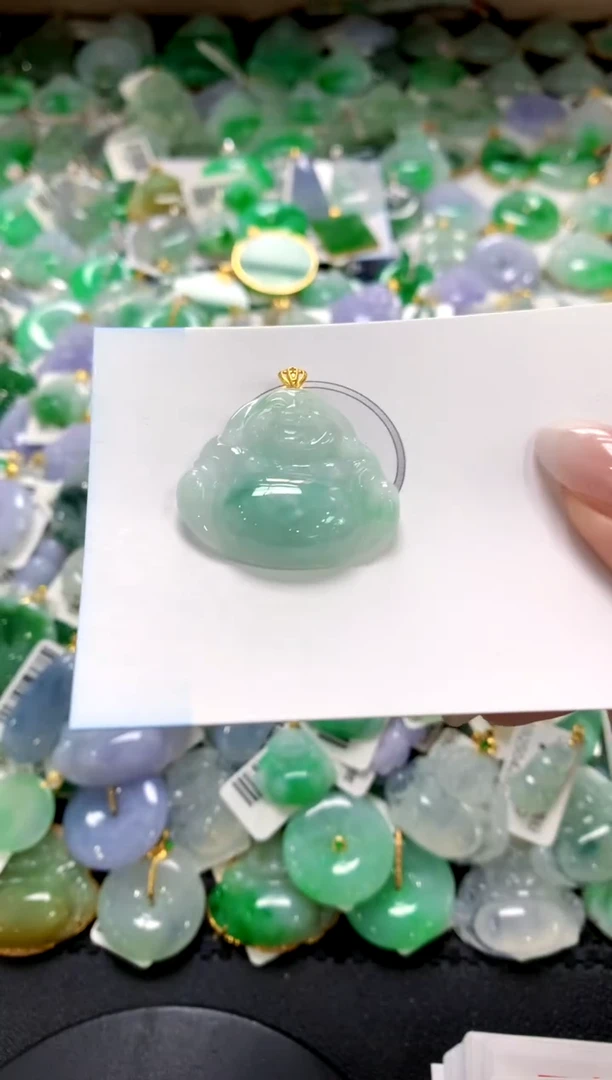 翡翠未镶嵌颈饰1111111111111111