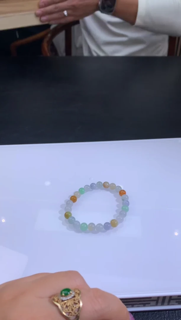 未镶嵌定制翡翠?**?翡翠