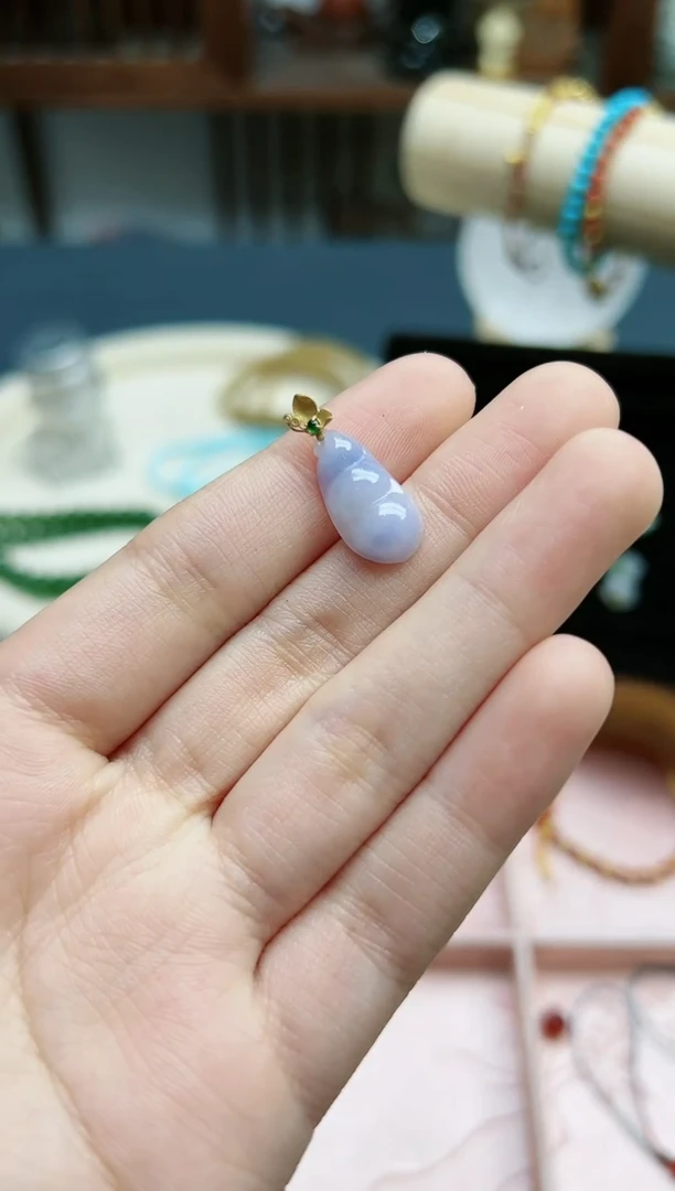 【闪购商品】翡翠颈饰18K金镶嵌18k金翡翠福豆吊坠*1 YD赠链