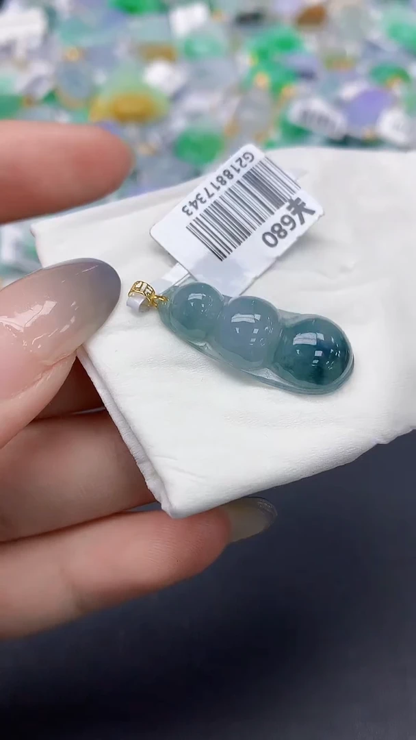 翡翠未镶嵌颈饰天然缅甸a货翡翠