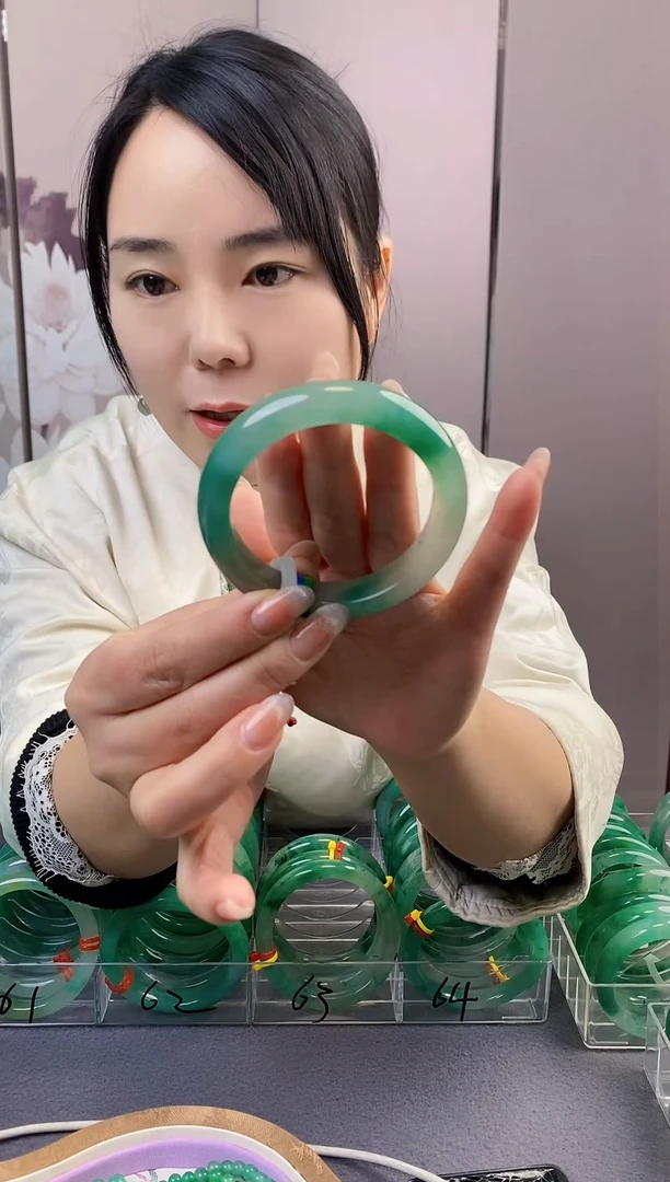 【闪购商品】石英质玉手镯未镶嵌2