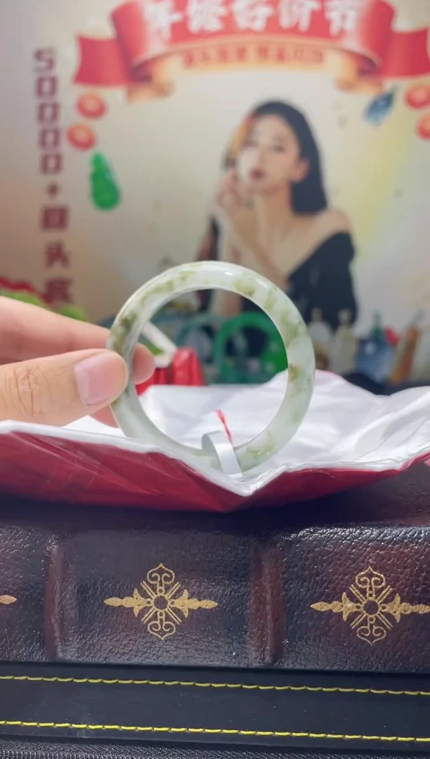 【闪购商品】翡翠手镯未镶嵌2手镯