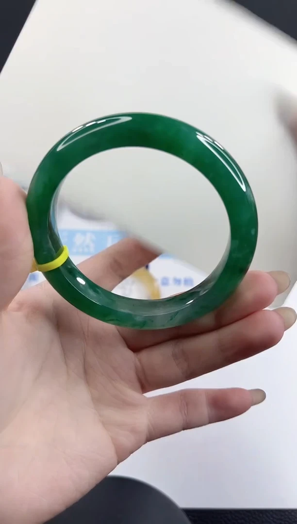 未镶嵌手镯石英质玉L247-61