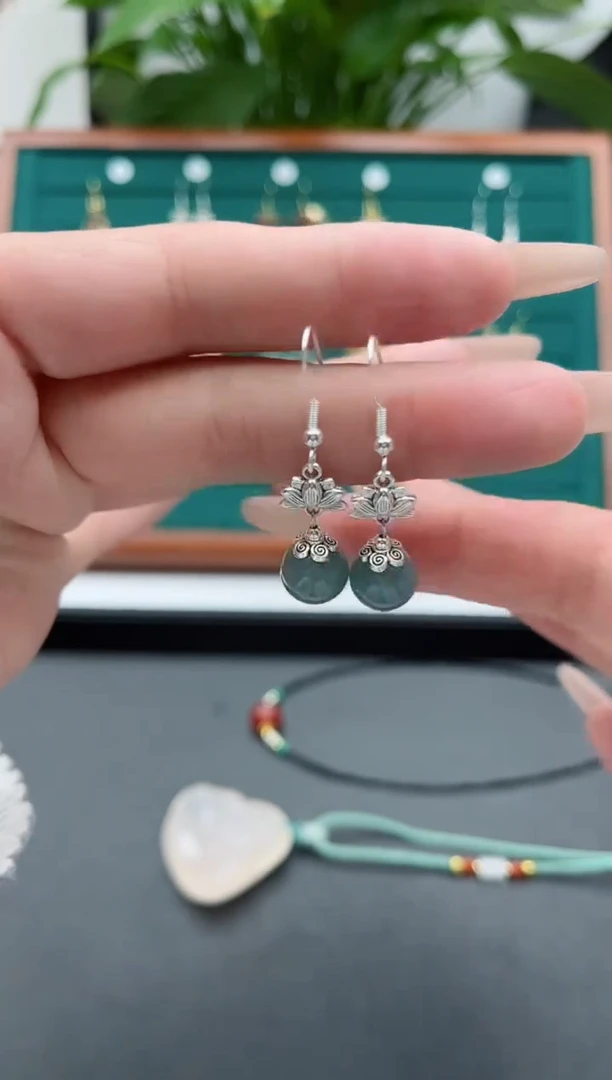 【闪购商品】石英质玉耳饰银S925镶嵌01