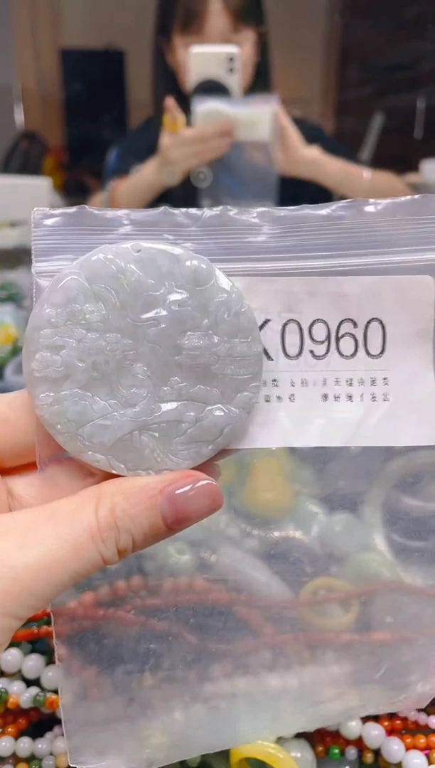 翡翠未镶嵌颈饰/K/翡翠A货一图一物