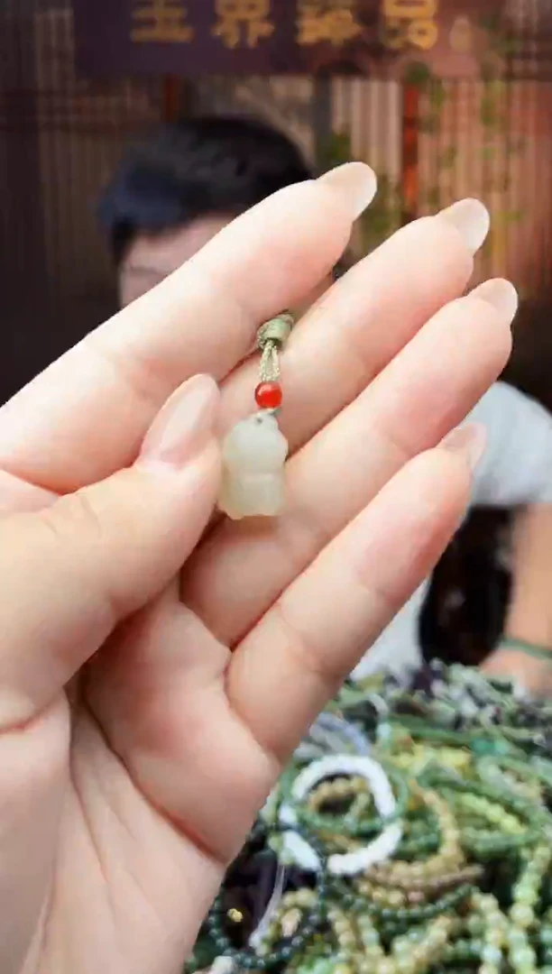 颈饰未镶嵌和田玉多样性发货拍一发一