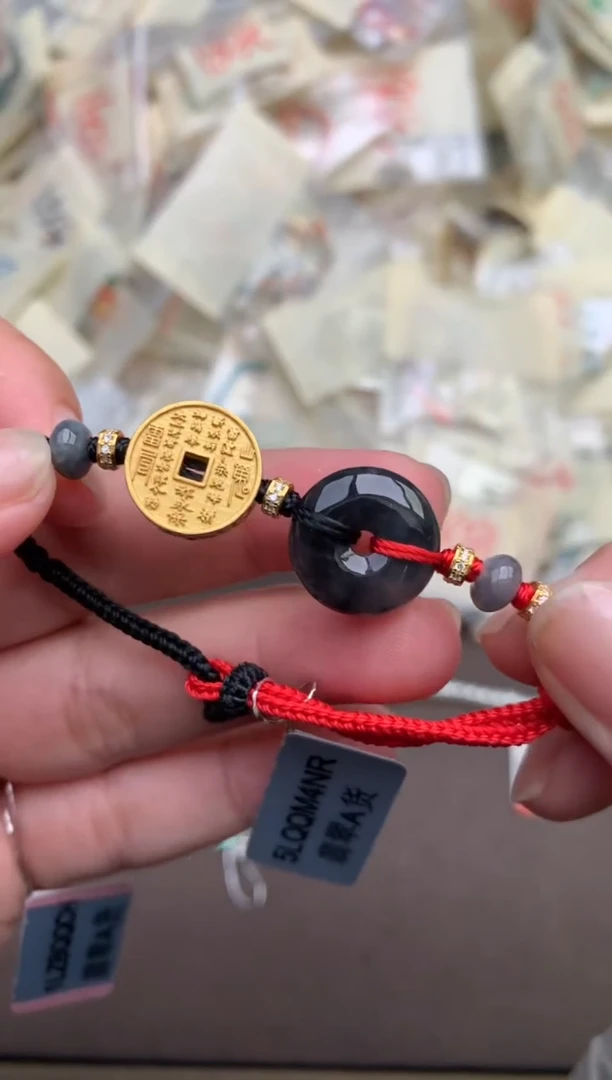 翡翠挂件未镶嵌—