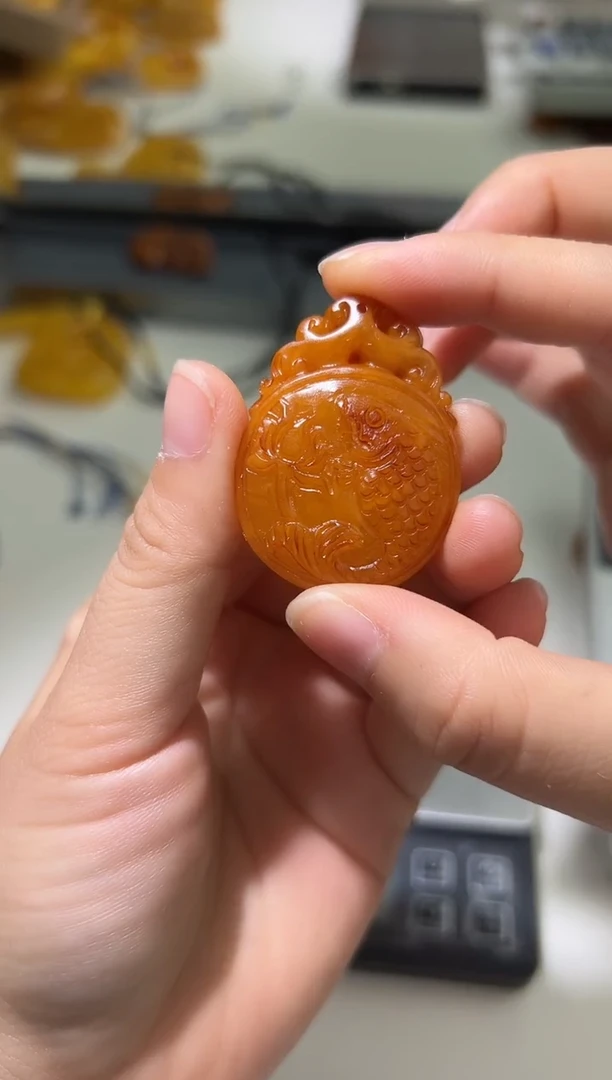 裸石琥珀未镶嵌琥珀蜜蜡吊坠