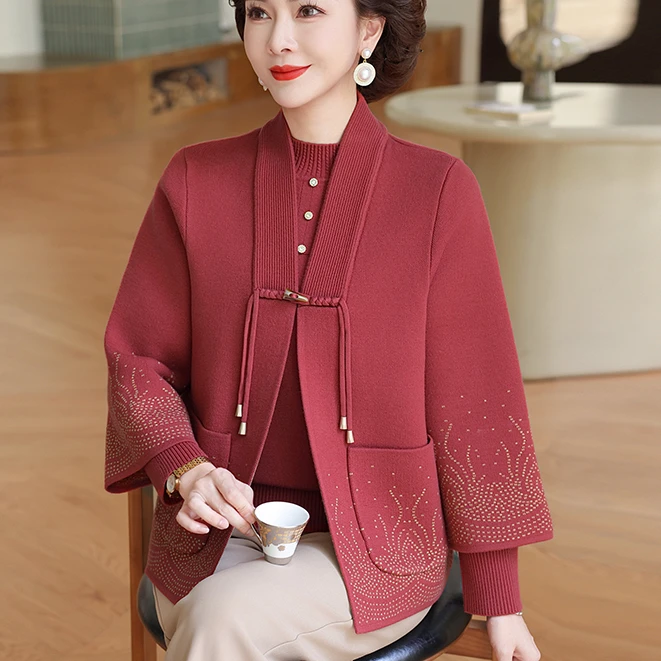 2025新款妈妈秋装针织开衫两件套中老年人女装洋气高贵上衣外套装