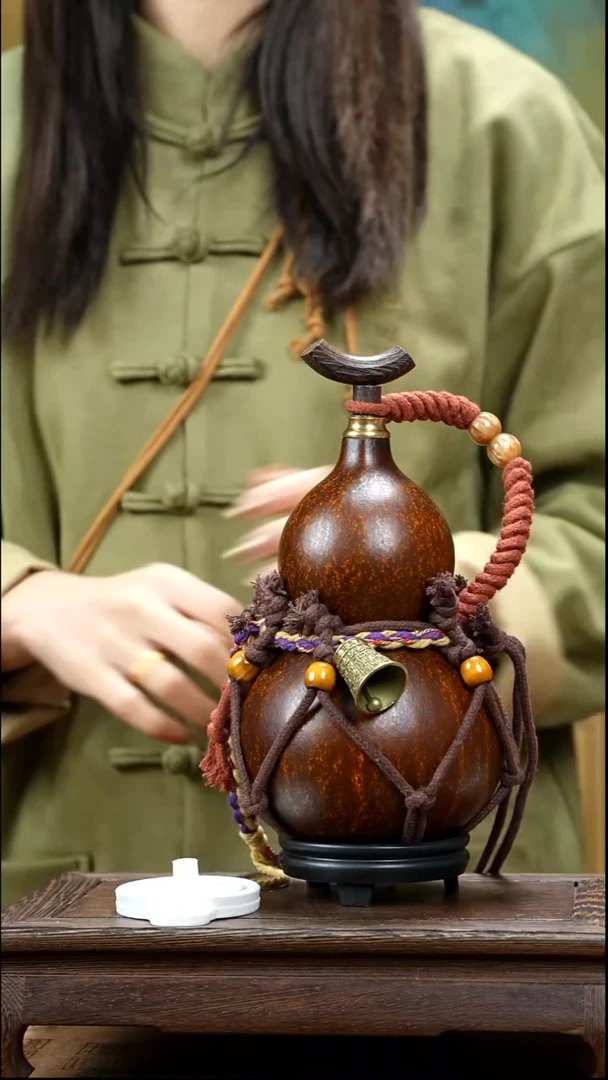 YQ196复古网兜款天然酒葫芦（一物一拍）