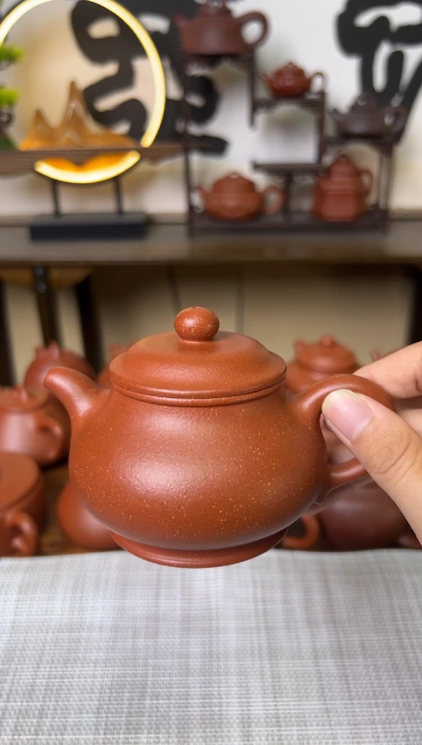 茶壶段泥红降坡潘壶190CC