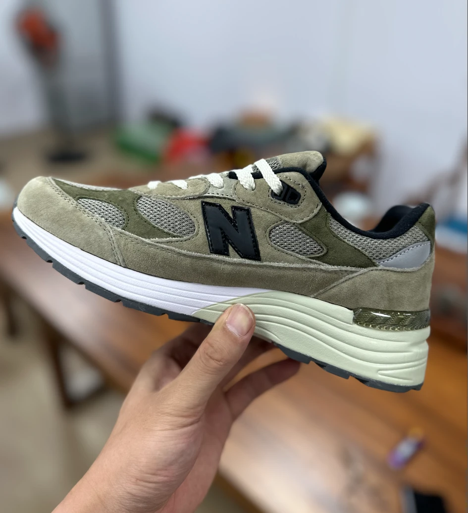 992系列越 定制时尚休闲运动百搭真皮透气减震男鞋轻便