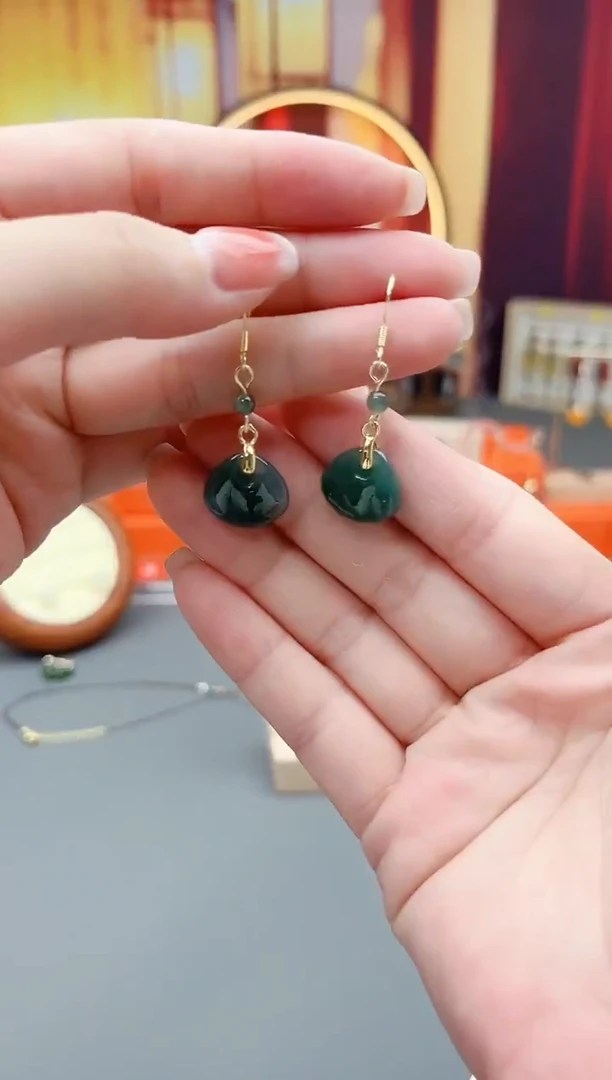 银S925镶嵌翡翠耳饰328