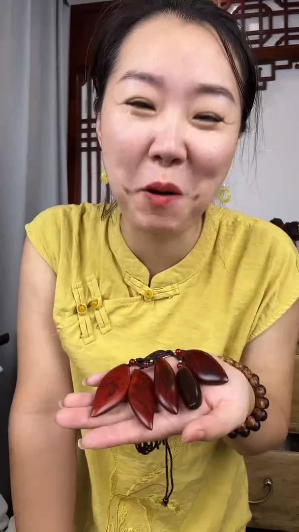 檀香紫檀（小叶紫檀）小叶紫檀一夜暴富脖挂