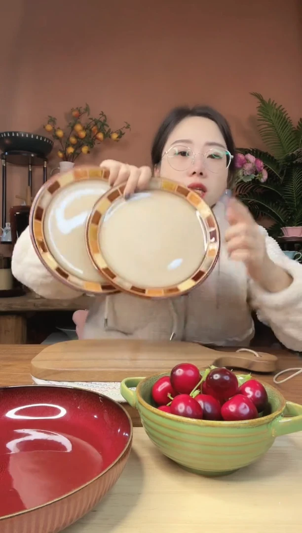 陶瓷8.5英寸格子小盘  2件 微瑕疵