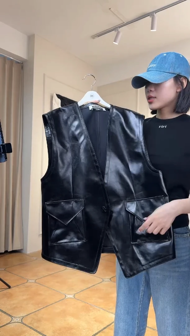 （设计师品牌）EENK纯黑立体皮马甲