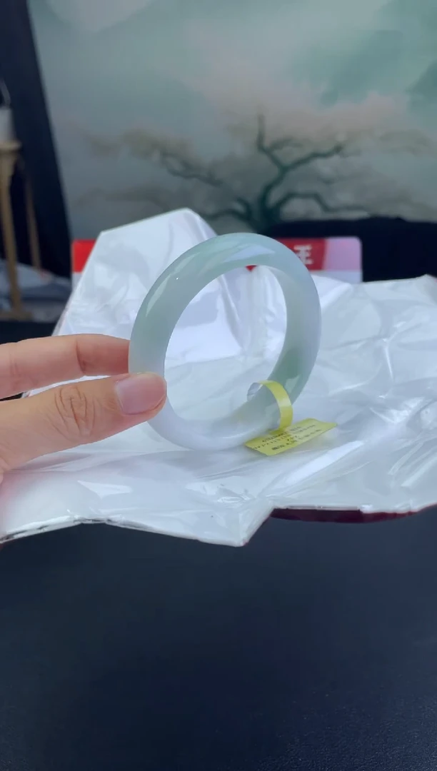 翡翠手镯未镶嵌10翡翠手镯