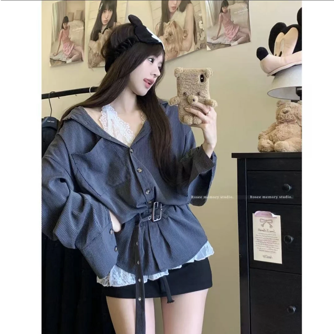 春季休闲腰带蓝色条纹衬衫女挂脖蕾丝打底背心时尚两件套