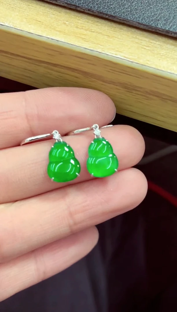 吊坠(不含链)18K金镶嵌翡翠 天然缅甸翡翠A货