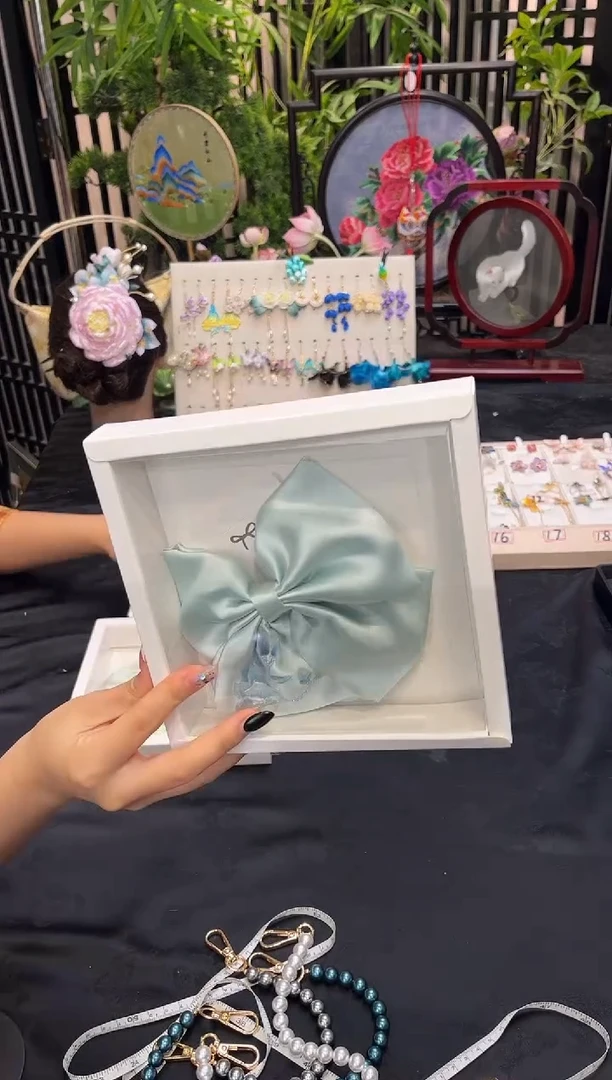 织绣沐**槿非遗苏绣手工饰品