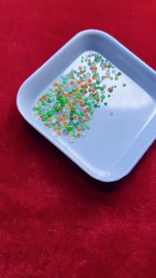 翡翠裸石未镶嵌裸石