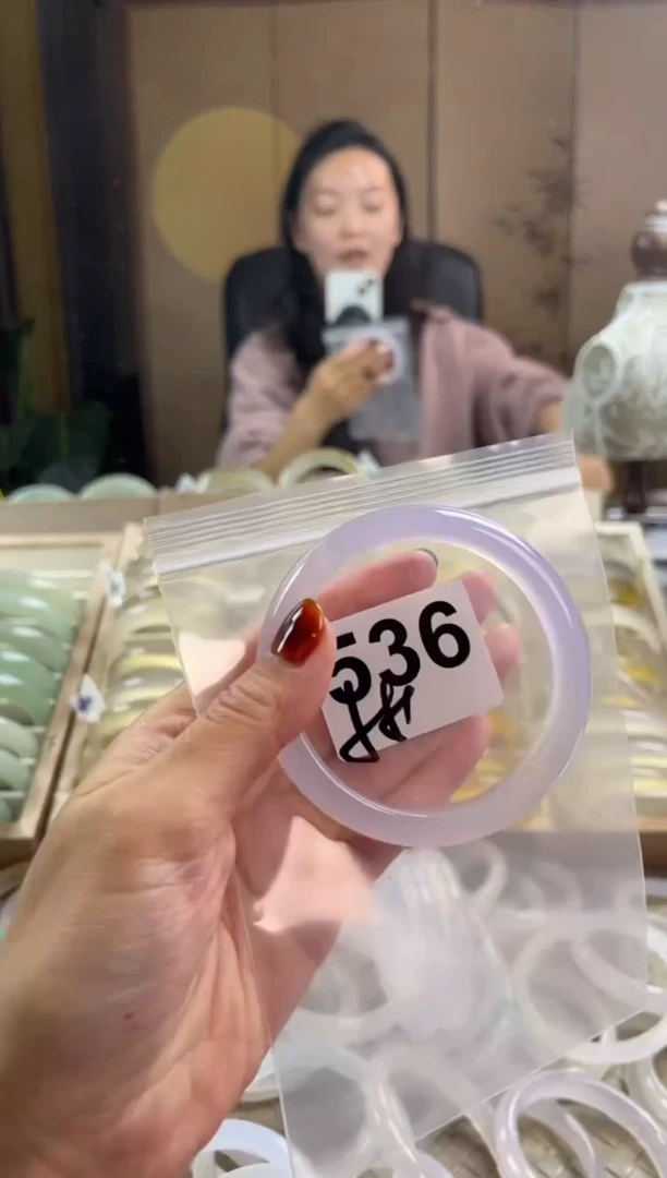 手镯玛瑙/玉髓未镶嵌小*给536