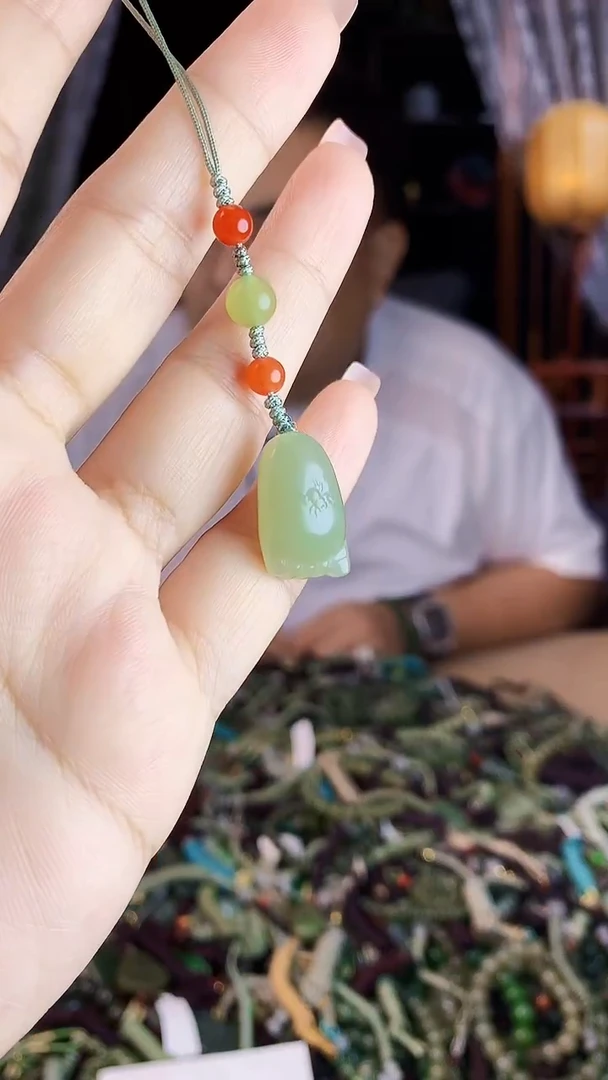 未镶嵌和田玉挂件多样性发货拍一发一