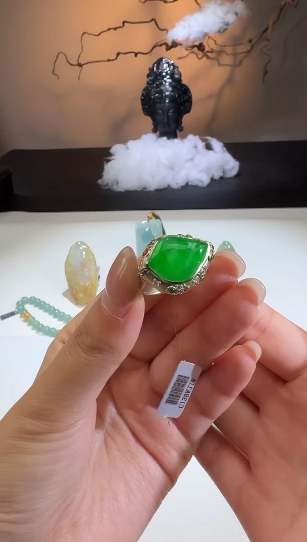 【闪购商品】翡翠戒指18K金镶嵌【鑫鑫】
