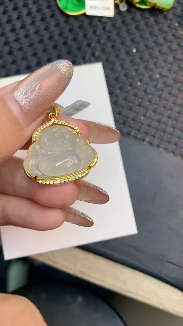 颈饰未镶嵌翡翠1