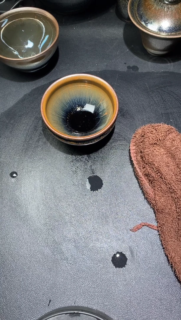 茶盏坤*           24