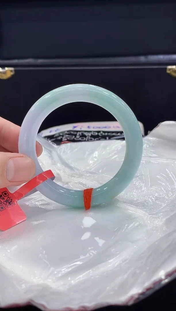 未镶嵌手镯翡翠翡翠手镯