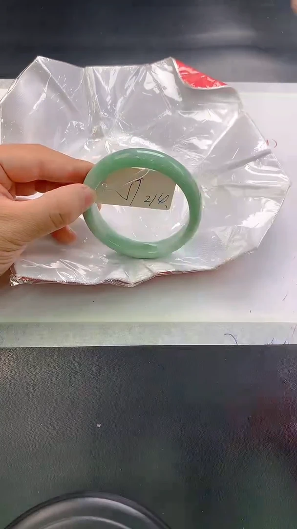 未镶嵌手镯翡翠214