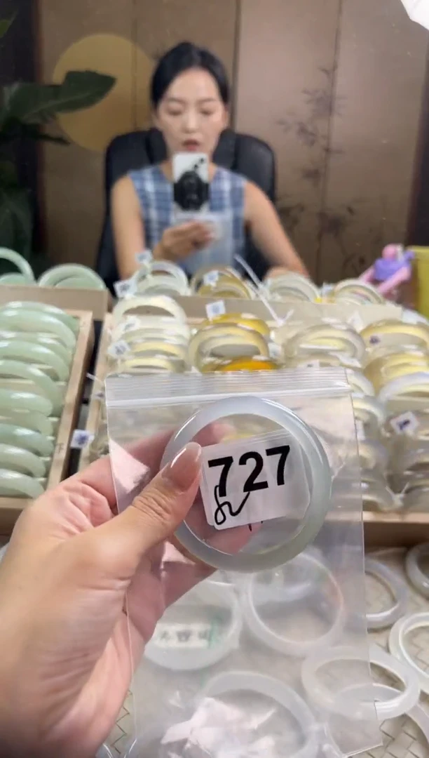 手镯玛瑙/玉髓未镶嵌727