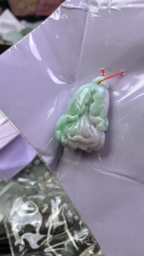 吊坠(不含链)未镶嵌翡翠白菜