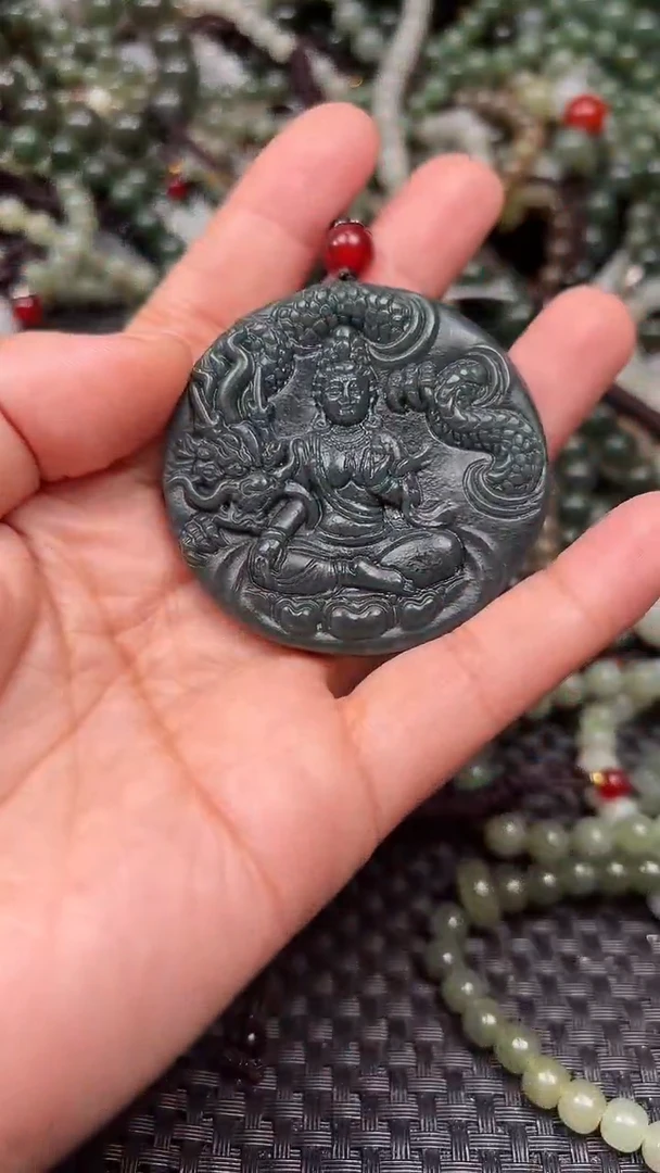 颈饰未镶嵌和田玉1