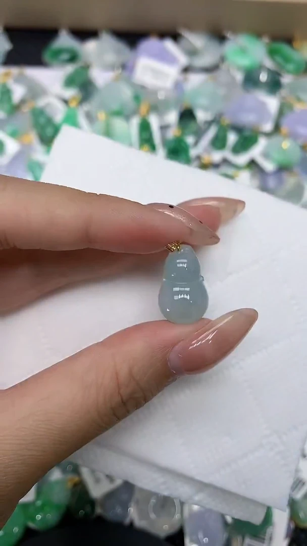 颈饰18K金镶嵌翡翠1111111111