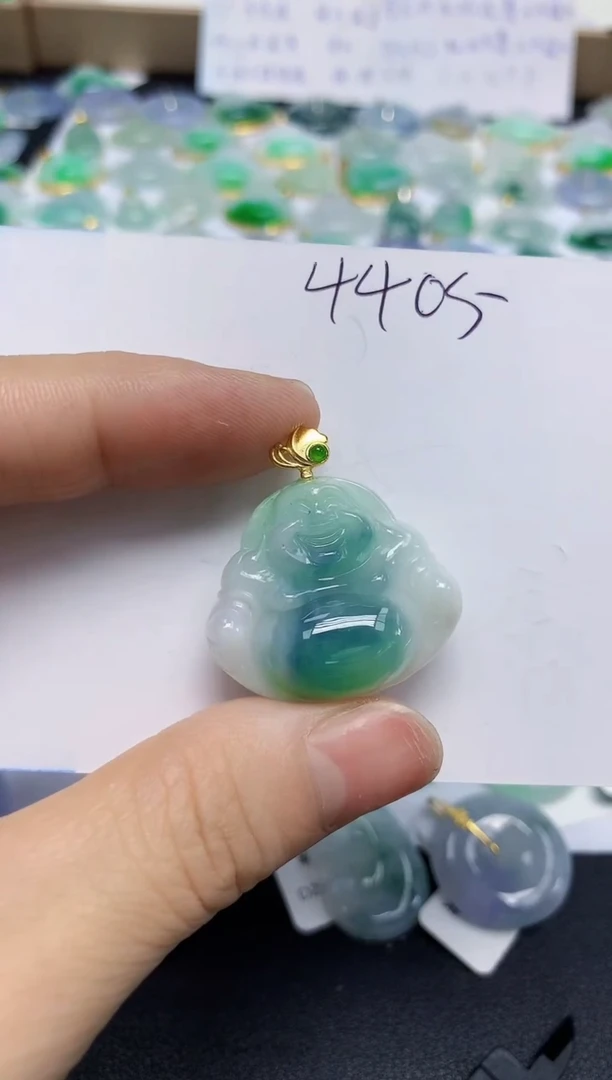 翡翠未镶嵌颈饰天然缅甸翡翠A货