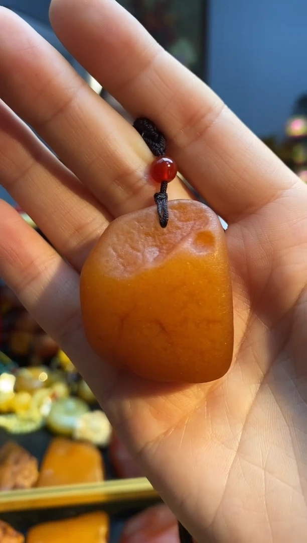 琥珀颈饰未镶嵌挂件