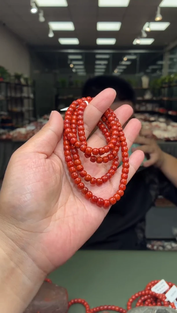 未镶嵌手链南红玛瑙多圈手串一条约6mm多样性发货